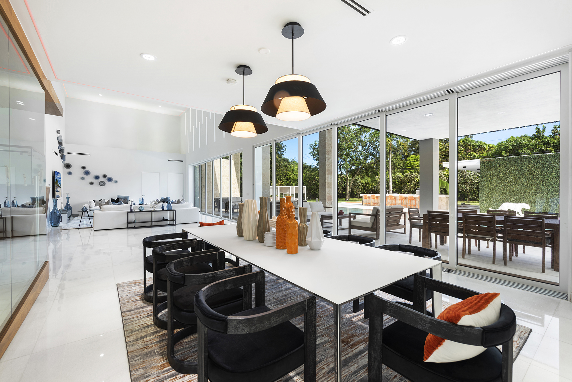 Miami Villa Crest image #4