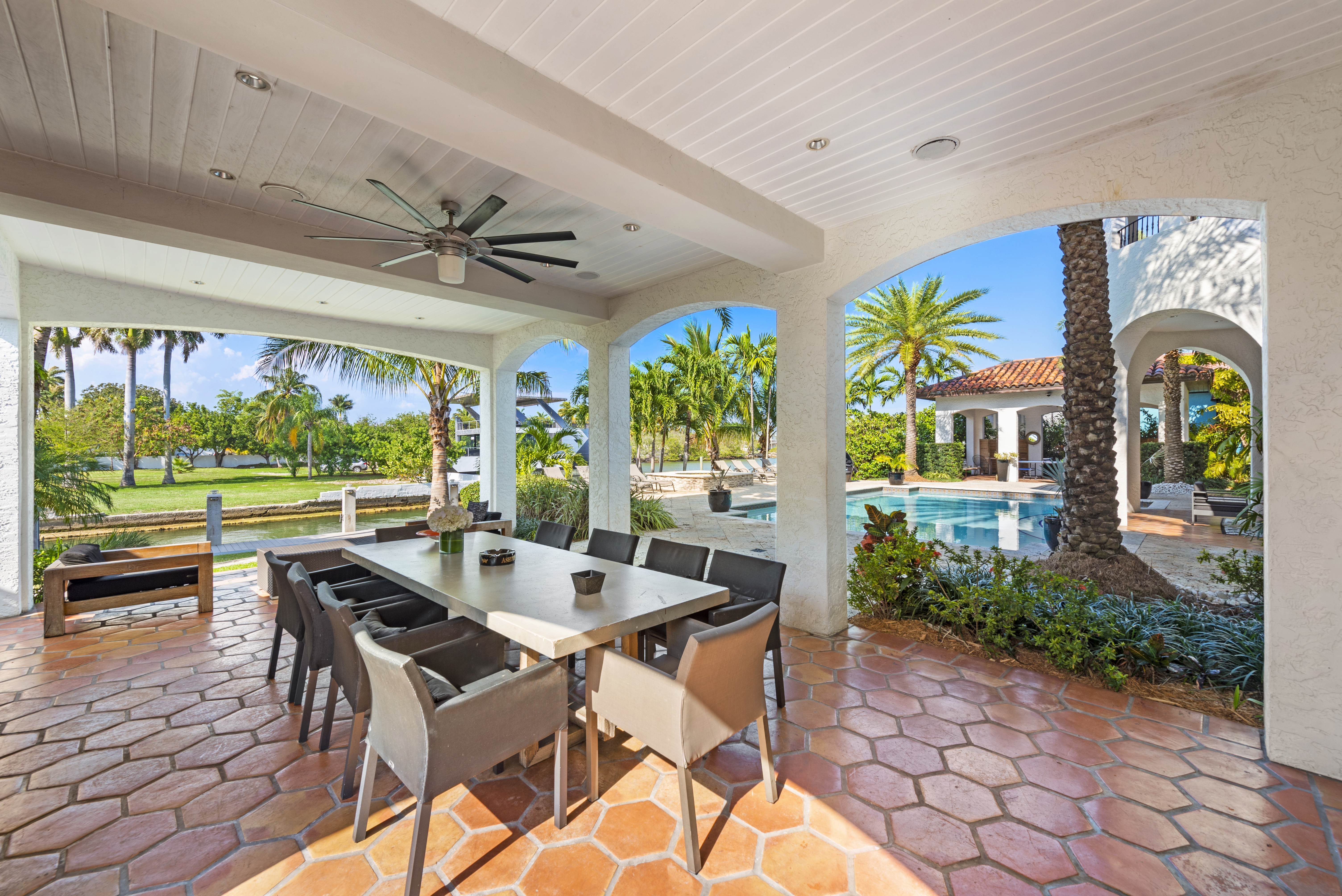 Miami Villa Valencia image #5