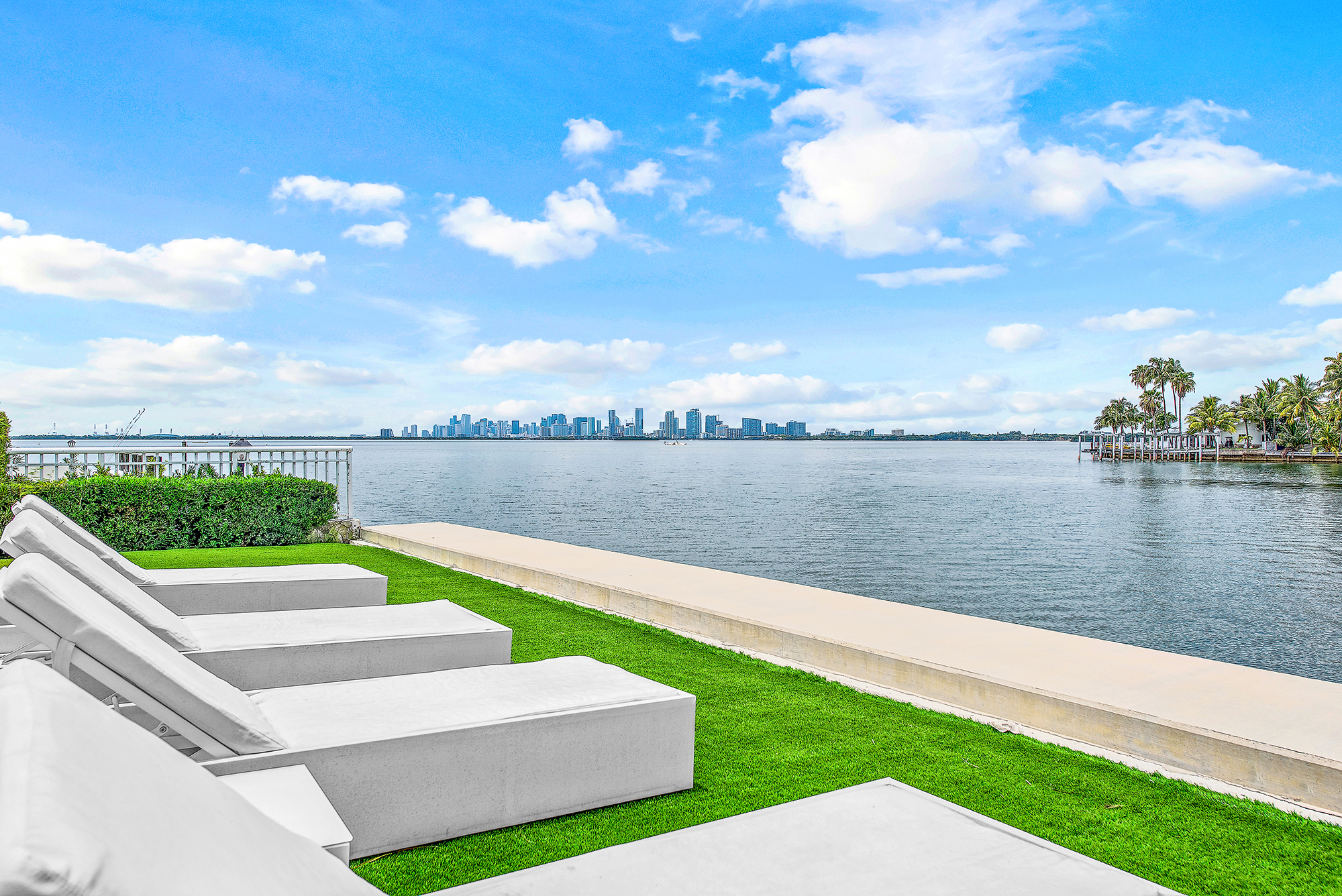 Villa Joya luxury rental in North Bay Village