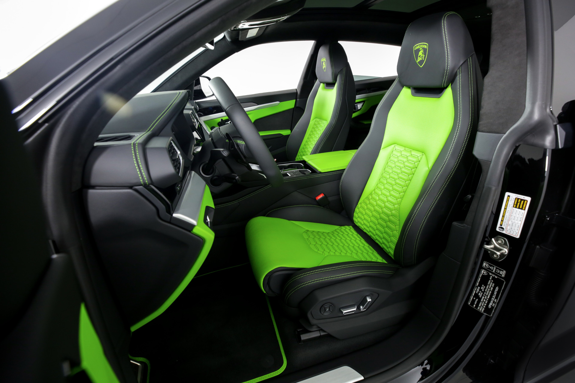 Miami Lamborghini Urus image #3